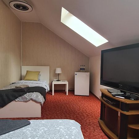 Guest House Kaktus Riga Rum bild
