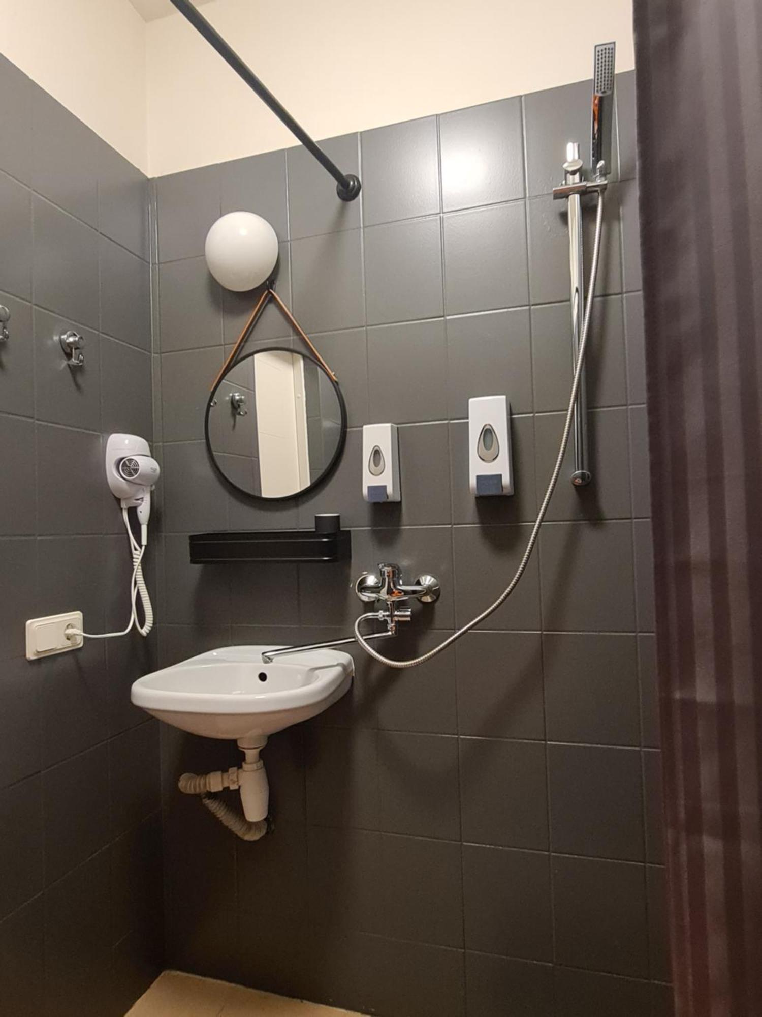 Guest House Kaktus Riga Rum bild
