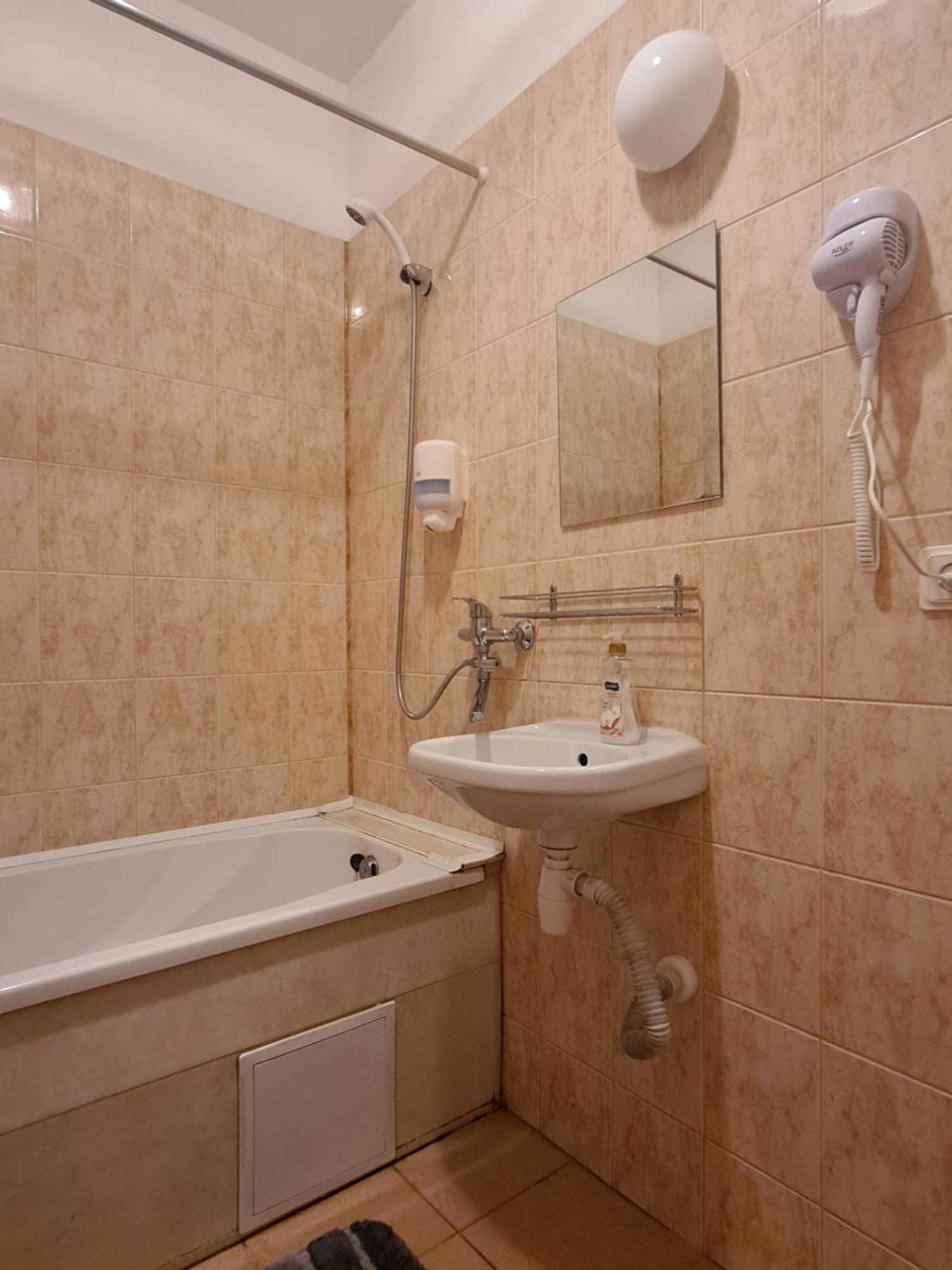 Guest House Kaktus Riga Rum bild